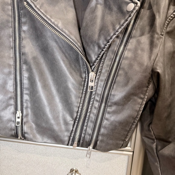 ZARA Black Faux Leather Biker Jacket – Size XS - Picture 3 of 4